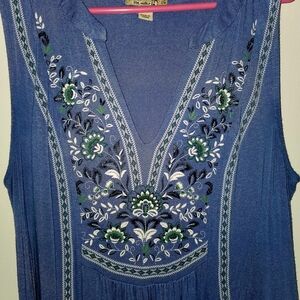 ONE WORLD Blue Embroidered V-Neck Camisole
